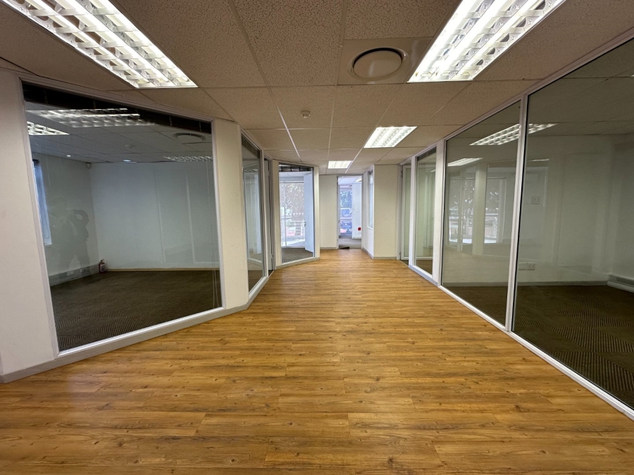 To Let commercial Property for Rent in Mouille Point Western Cape